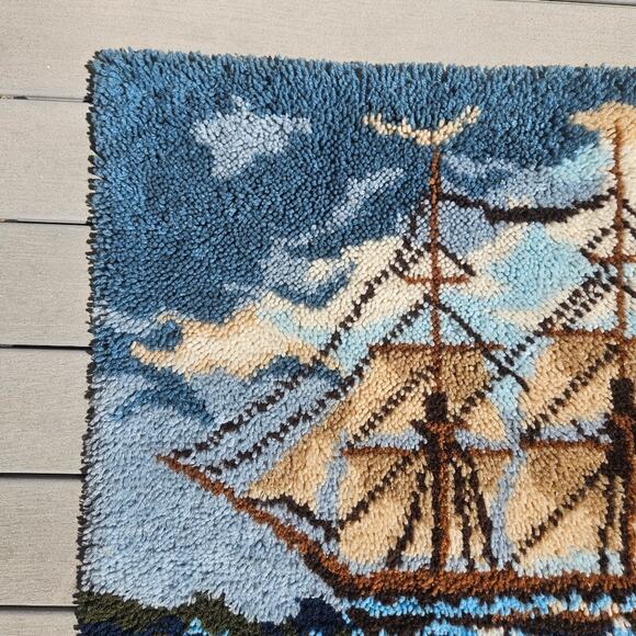 Vintage 70s Sailing Ship Latchhook Wall Hanging Tapestry, 39x28 - Picture 2 of 6